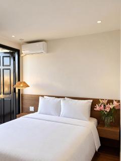 Shine Riverside Hotel - 9