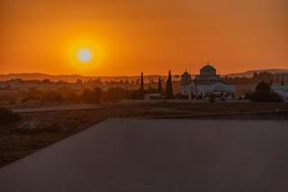 3BR Sunset View Retreat Steps from the Beach by Cyprus Horizons - 6