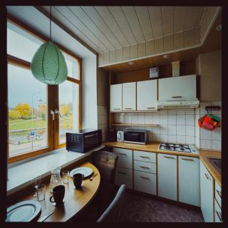 Old Town Riverside Apartment, Retro Vibe & River Panorama - Vilnius - 6