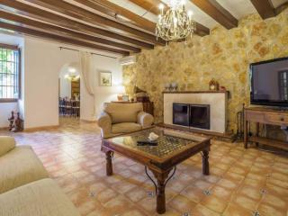 baeefbccd - Holiday Home Masia Can Trabal für 24 Gäste mit privatem Pool in der Nähe von Sitges - 1