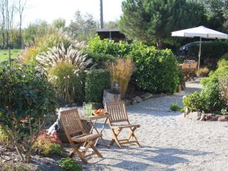 edcbbbcabeea - Holiday Home in Sourdeval Les Bois mit Garten - 6