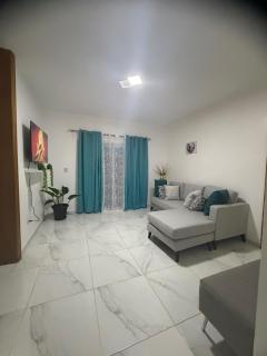 Constanza Family House - 2