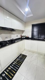 3-bedroom apartment with private Cinema - 8