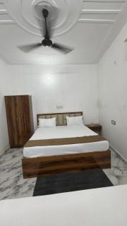 Hotel Maa Vindhyavasini - 7