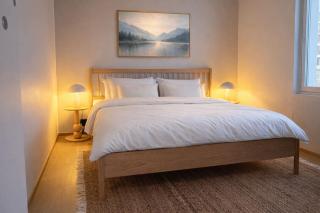 Modern 2BR near OYS hospital, sauna & free parking - 8