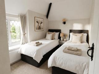 Town Centre Cottage - 3