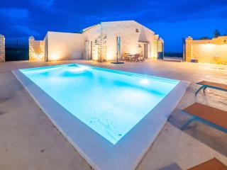 bbfbafecfce - Holiday Home Zwei Einheiten- Luxus- Schwimmbad- Gemüsegarten - 2