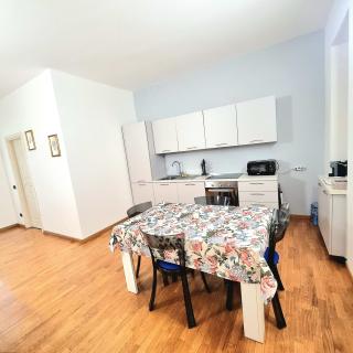 White Truffle Apartment Alba city centre - 6