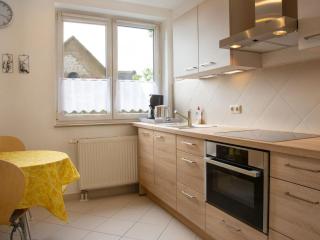 afccdeeacaa - Apartment in Stadtrandlage mit guter Anbindung- sowie groß - 2