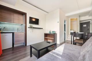 Apartamento reformado cerca del Retiro - 0