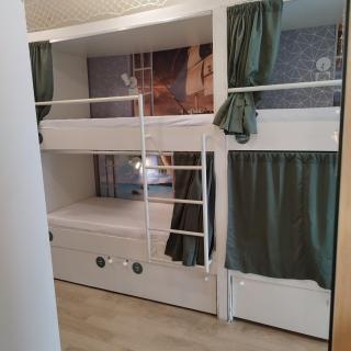 Beliche · Hostel GVR Dormitório feminino com 8 camas - 2