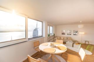 Bheaven I Sunset Apartment - 0