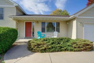 Northfield Home Near Nerstrand Big Woods - 0