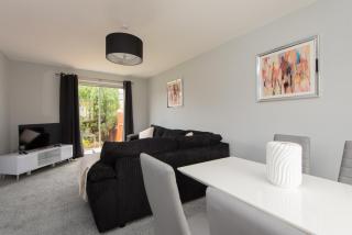 Toast Stays - Larchcroft - 6