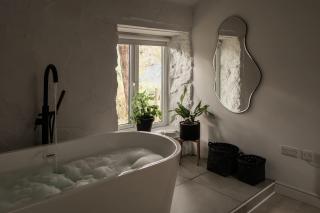 The Bothy - A secluded and romantic rural retreat - 7