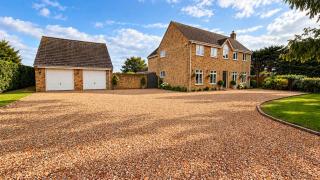 Fennie 2 bed countryside with pool and tennis - 2