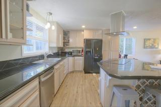Private Hot Tub & Mtn Views! Salem Escape - 2