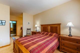 Comfortable and Convenient Truckee Condo - Truckee - 2