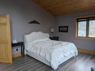Bliss House Lakefront Home with Accessible Features - 5
