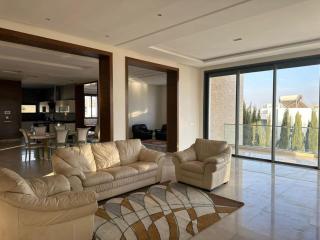 Luxury 5-Bedroom Villa with Private Pool LR52056 - 4
