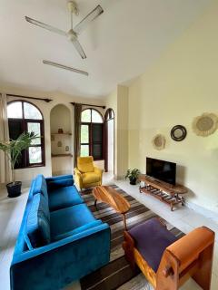 Creek View 2 Bedroom Apartment - 9