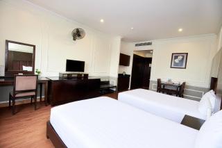May Hotel - 5