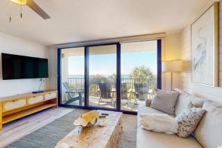 One Seagrove Place 0206 - 7