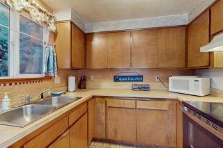 Rustic Retreat on Mercer Lake - 4