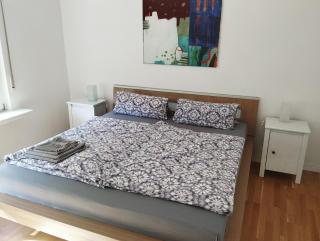 Zentrale ruhige Lage mit Parkplatz und Terrasse - 6