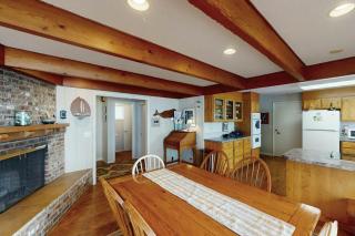 Spectacular Seaside Surf-View Home - 5