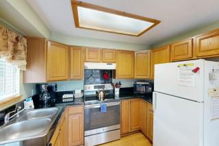 2 Bed 1 Bath Vacation home in Seaside - 3