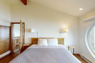 Finisterre Cottage - 1
