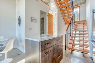 Union Lofts 310 - 3