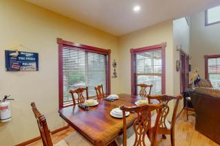 Riverhouse - 8
