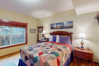 Riverhouse - 1