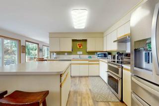 Eastside Beachside Greenbank Getaway - 2