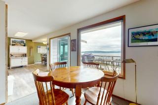 Eastside Beachside Greenbank Getaway - 6
