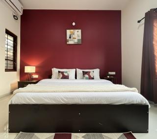 MYS Vale Haus Luxurious AC 3BHK, Duplex, 55'TV - 1