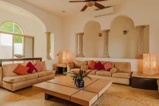 Heated Pool, Chef, Barman & Full Staff Sleeps 30 - 2