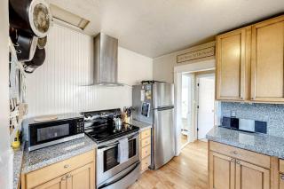Cottage by the Sea (MCA #1213) - 5