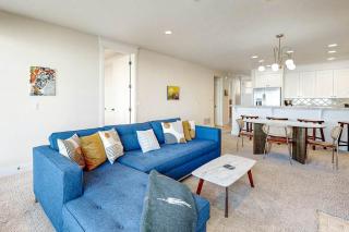 Oceanfront Condo in Gated Community with Sea Views - 7