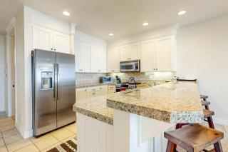 Oceanfront Condo in Gated Community with Sea Views - 6