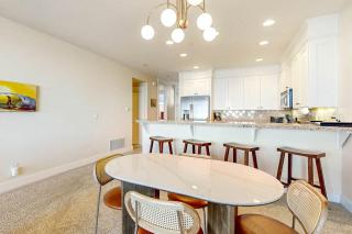 Oceanfront Condo in Gated Community with Sea Views - 3