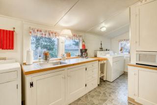 Seaside Classic Cozy Bungalow - 6