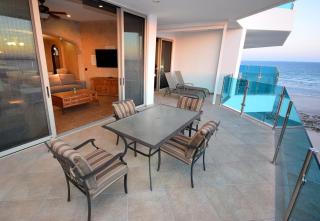 Crystal Blue Ocean Front Condo - 2