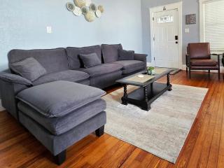 Modern Two Bedroom Home - 8