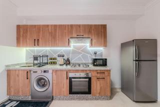 Apartment Gueliz 2 min M Avenue with Pool and 24h Security & Parking - Marrakech - 5