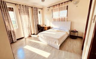 secure neighborhood, family friendly, 5min drive to all amenities - 1