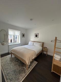 Stable Oak Apartment - 1