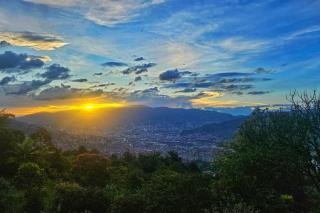 Stylish Couples Escape, Jacuzzi and Panoramic Views - 7